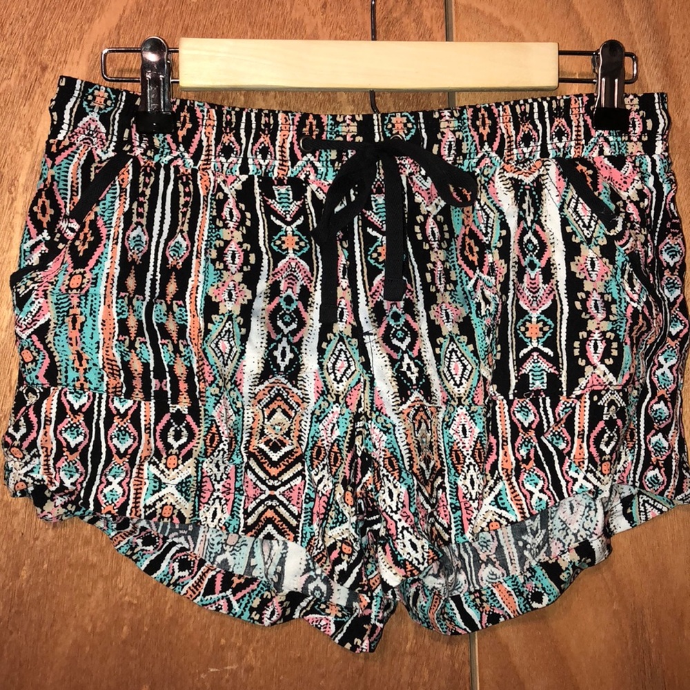 Patterned shorts